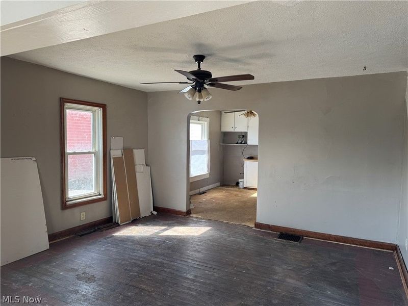 318 Miller Rear Street, Ashland, OH 44805 Photo 5