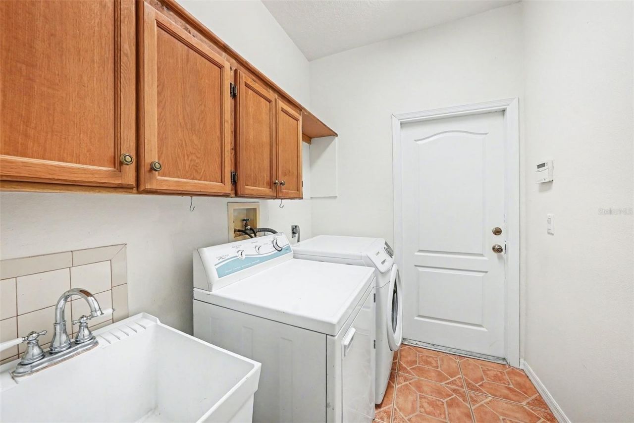 19216 Ridgelake Drive, Lutz, FL 33549 Photo