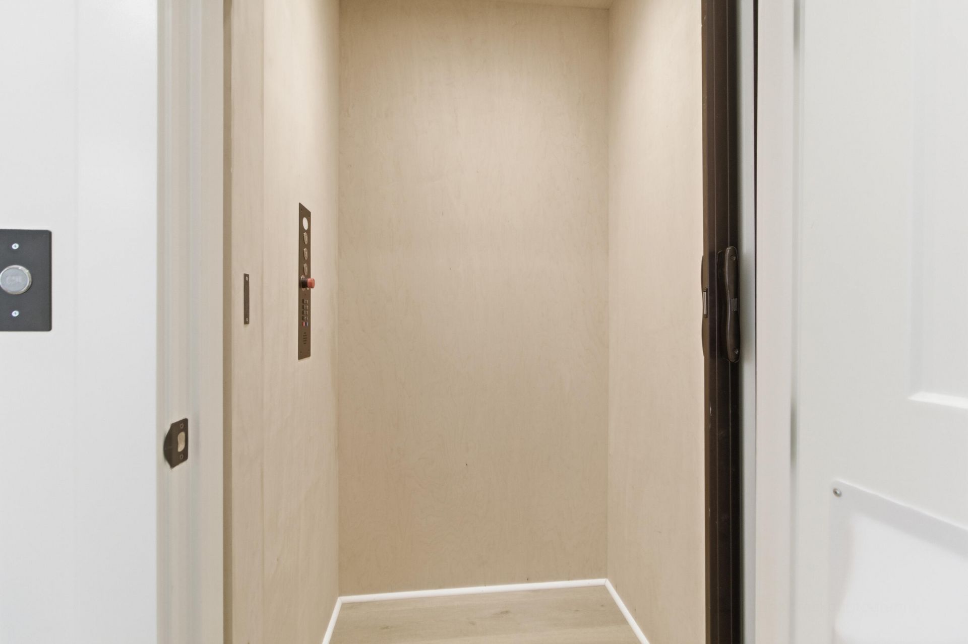 4663 Causey Pond Road Photo 8