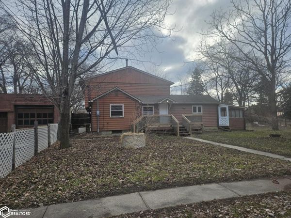 612 Park Avenue, Webster City, IA 50595