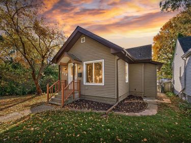 628 Iowa Avenue E, Saint Paul, MN 55130