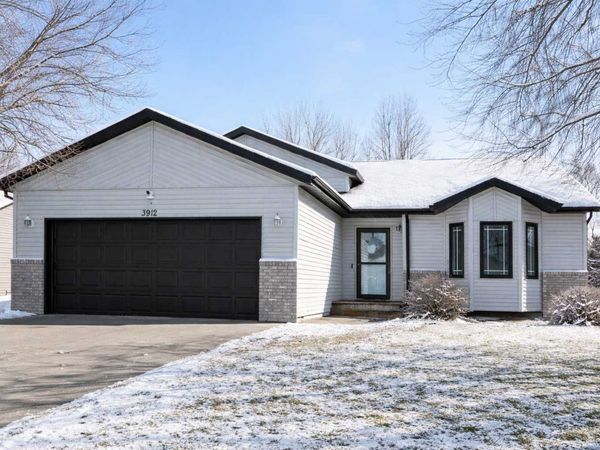3912 7th Street S, Moorhead, MN 56560
