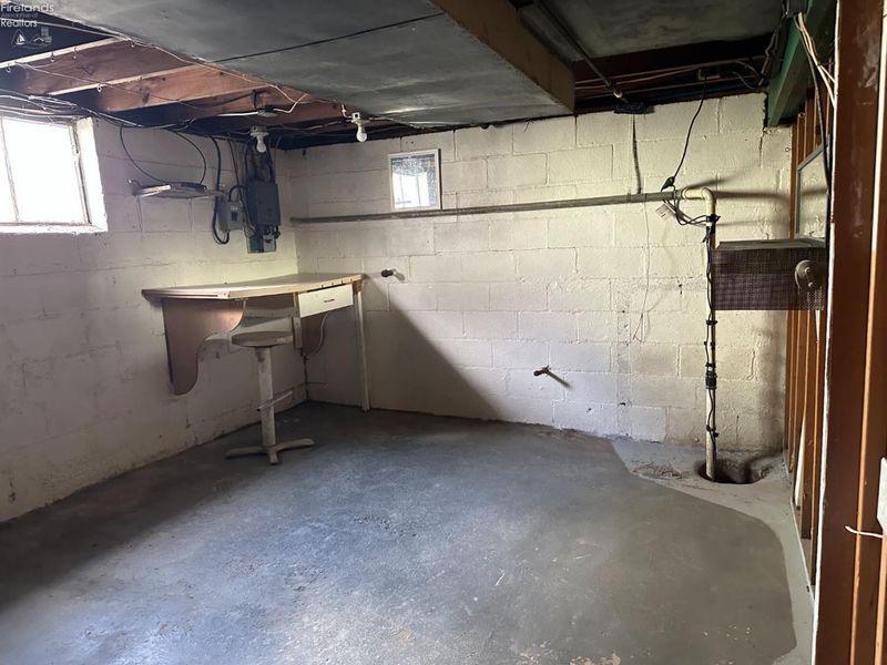 427 N Locust Street, Oak Harbor, OH 43449 Photo 21