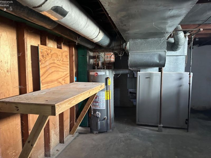 427 N Locust Street, Oak Harbor, OH 43449 Photo 22