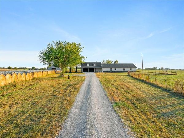 9393 State Route 52 Highway, Amoret, MO 64722