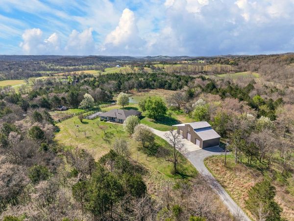 340 Booneville Rd , Fayetteville, TN 37334