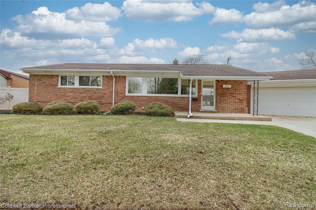 2306 Middlefield Court, Trenton, MI 48183 Main Photo