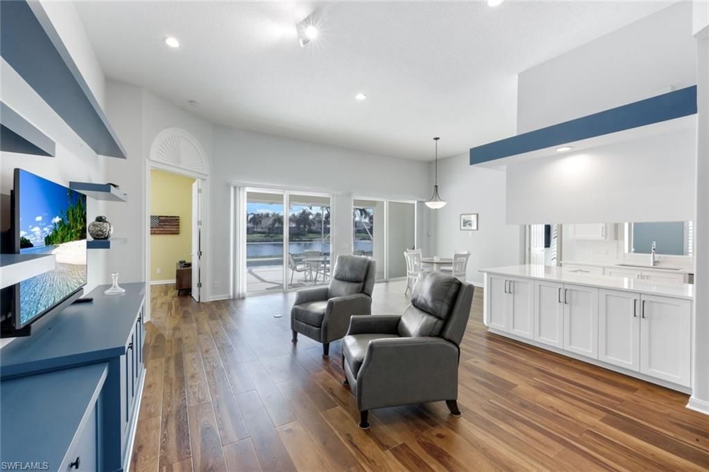 4322 Queen Elizabeth Way, Naples, FL 34119 Photo