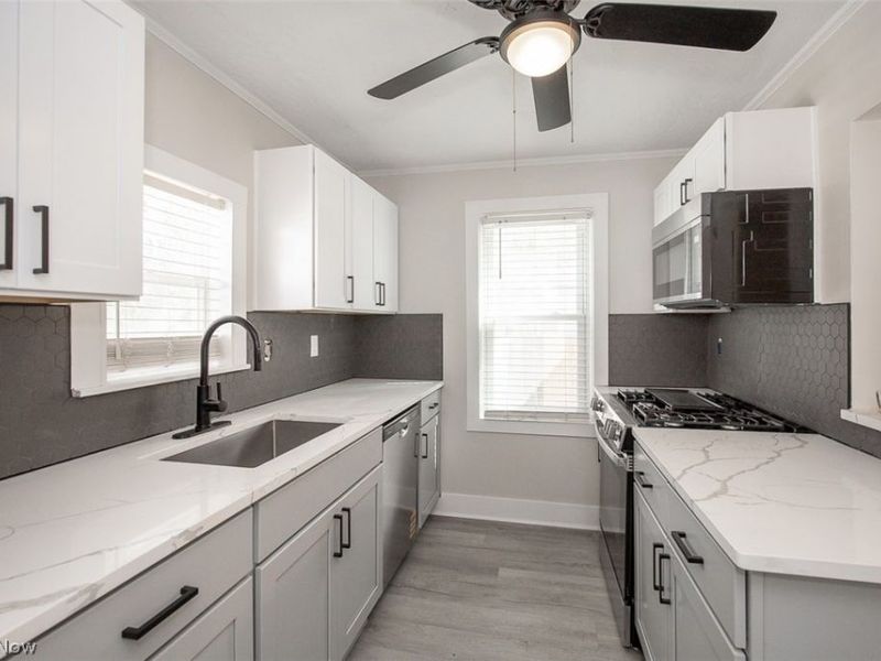 3782 Edgepark Drive, Akron, OH 44319 Photo 14