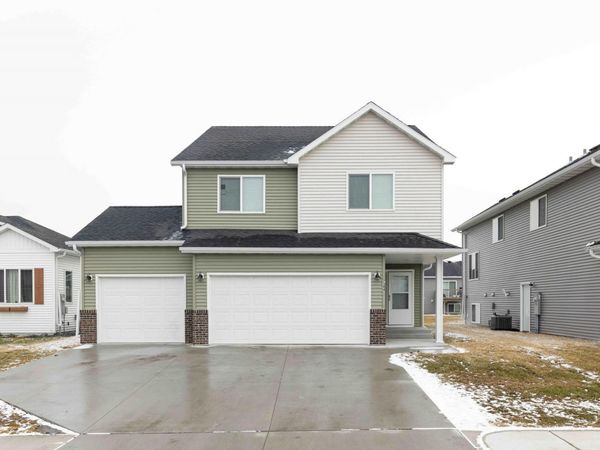 7344 22nd Street S, Fargo, ND 58104