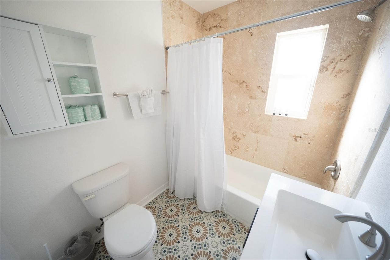 130 177th Ter W, Redington Shores, FL 33708 Photo