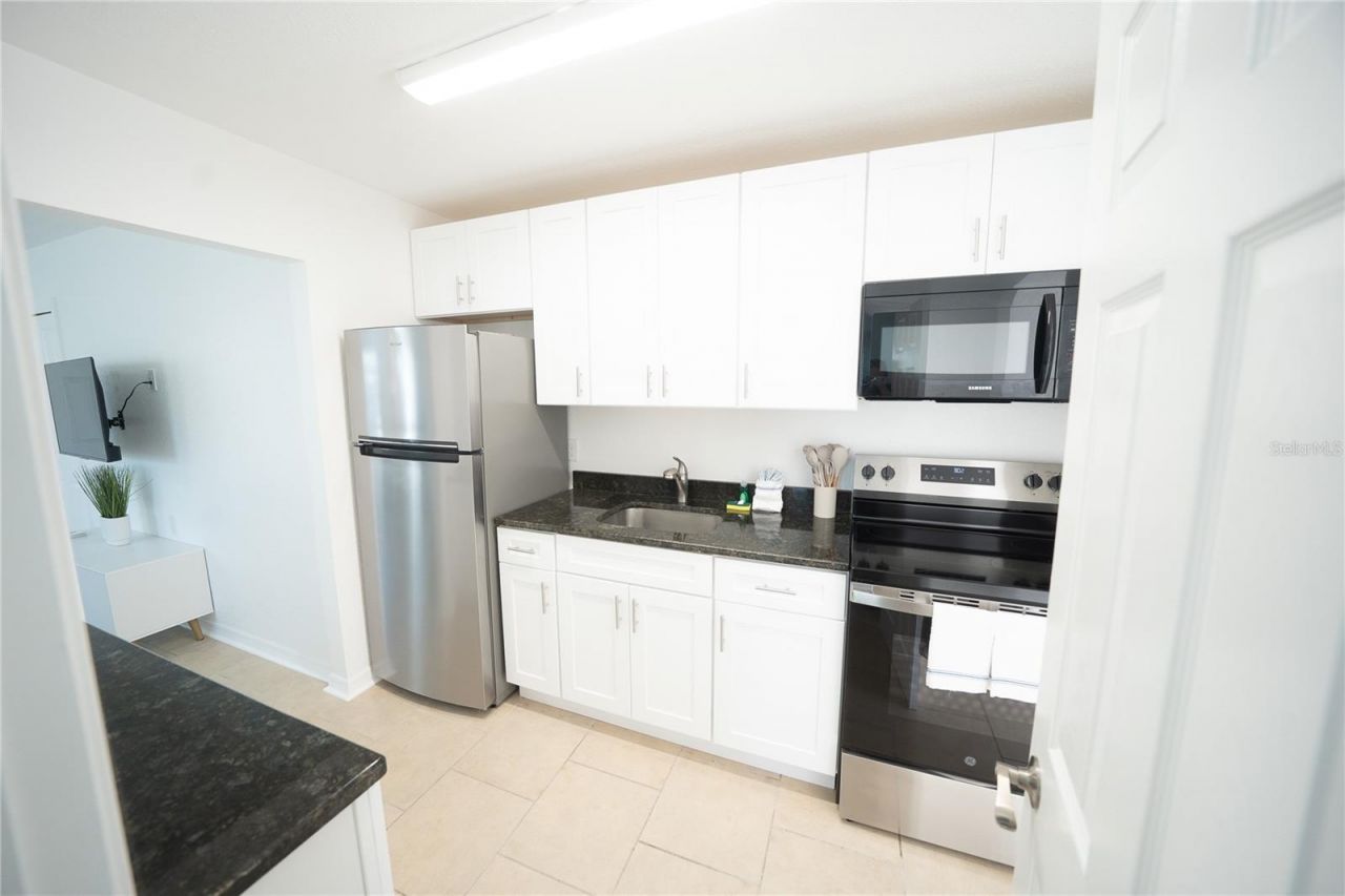 130 177th Ter W, Redington Shores, FL 33708 Photo