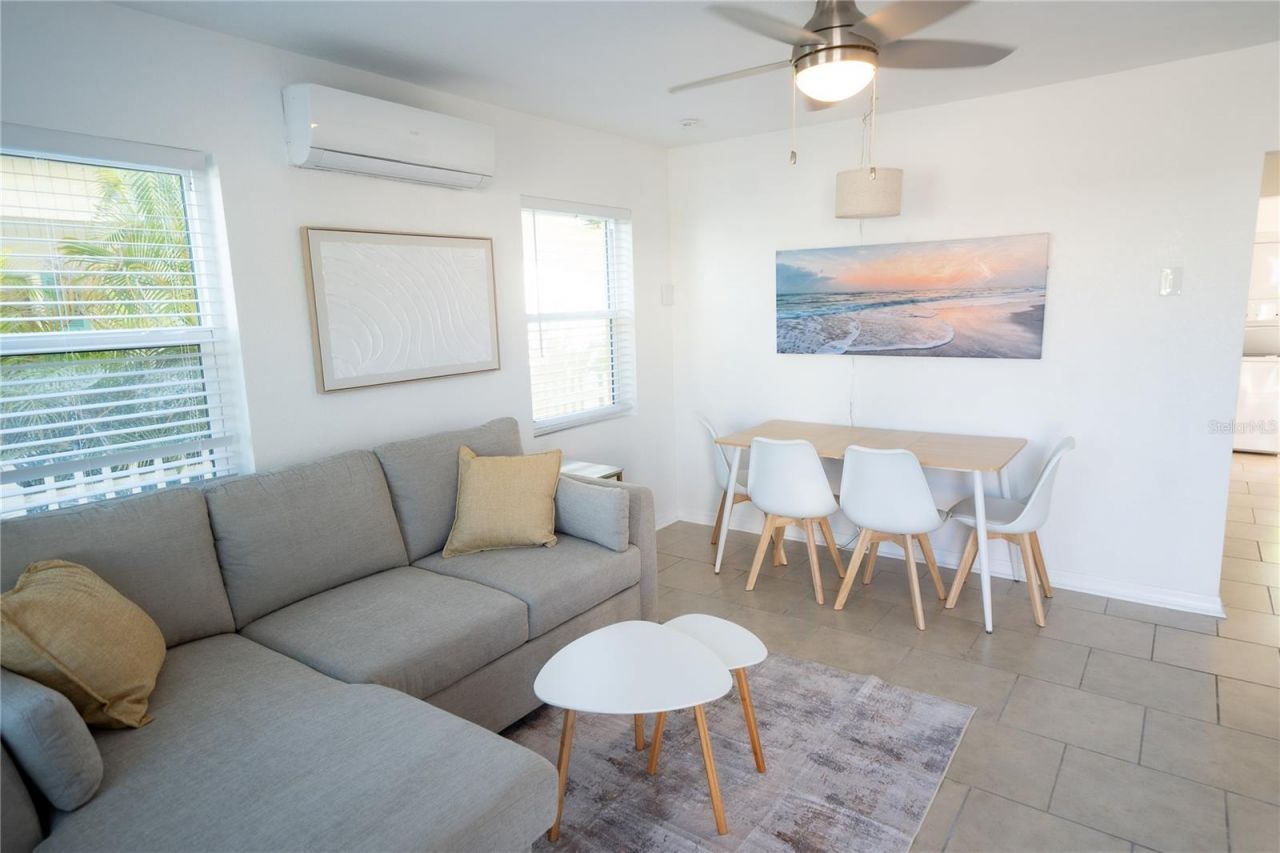 130 177th Ter W, Redington Shores, FL 33708 Photo