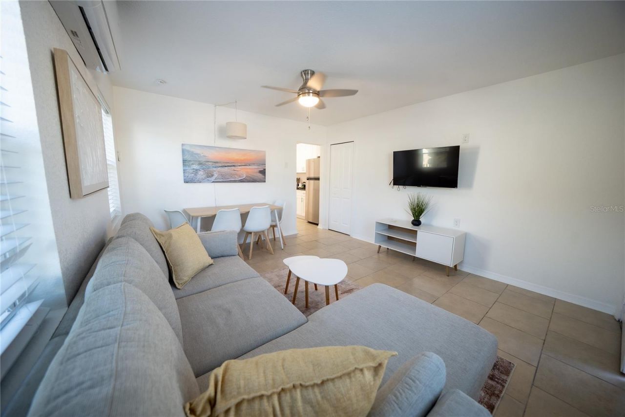 130 177th Ter W, Redington Shores, FL 33708 Photo