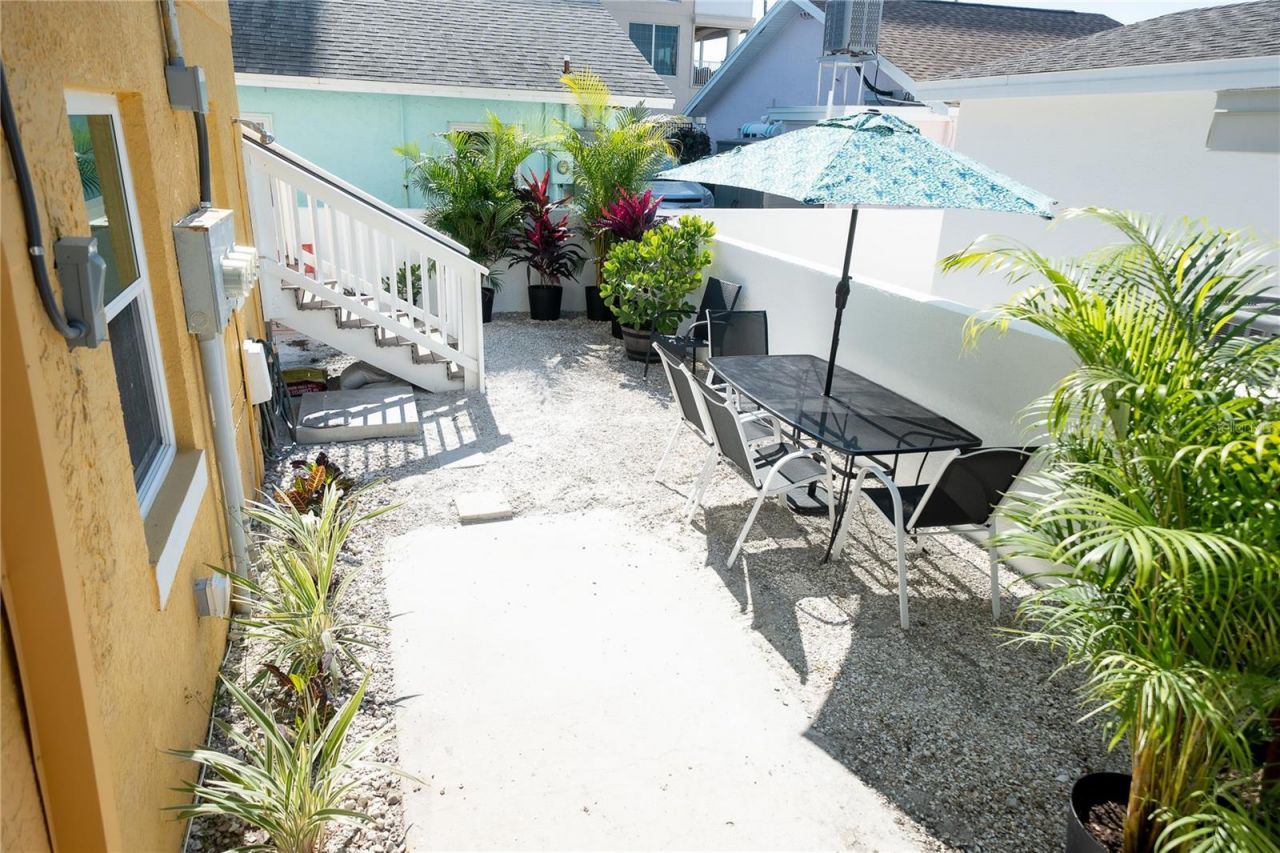 130 177th Ter W, Redington Shores, FL 33708 Photo