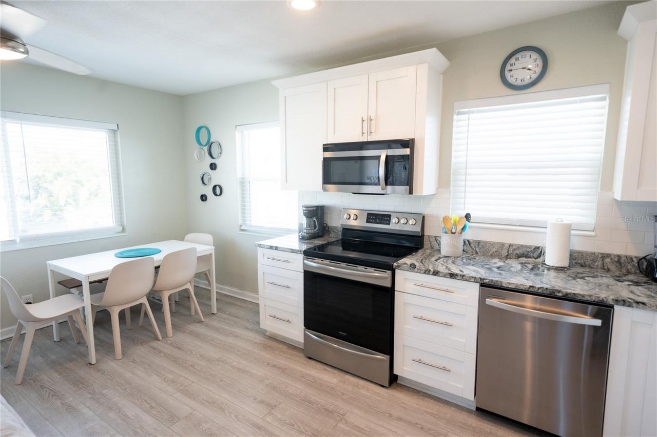 130 177th Ter W, Redington Shores, FL 33708 Photo