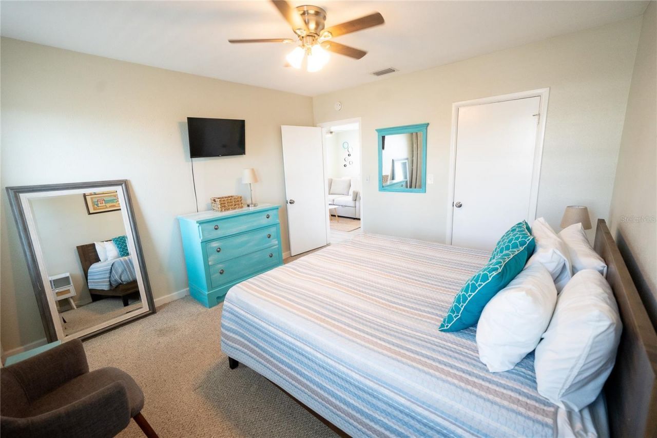 130 177th Ter W, Redington Shores, FL 33708 Photo