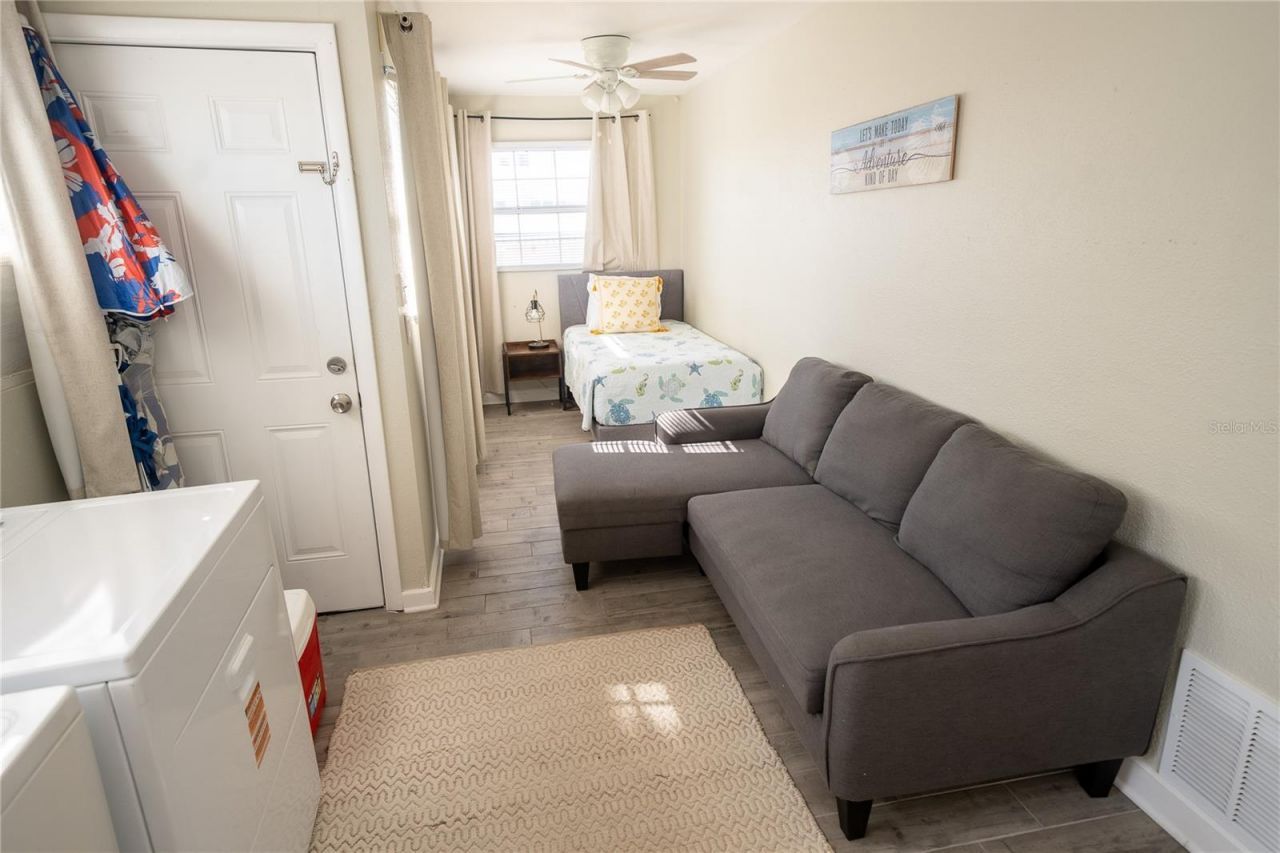 130 177th Ter W, Redington Shores, FL 33708 Photo