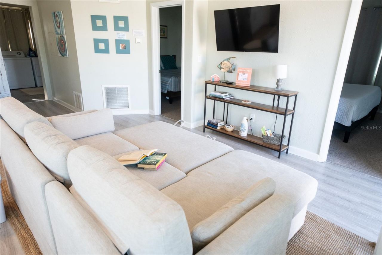 130 177th Ter W, Redington Shores, FL 33708 Photo