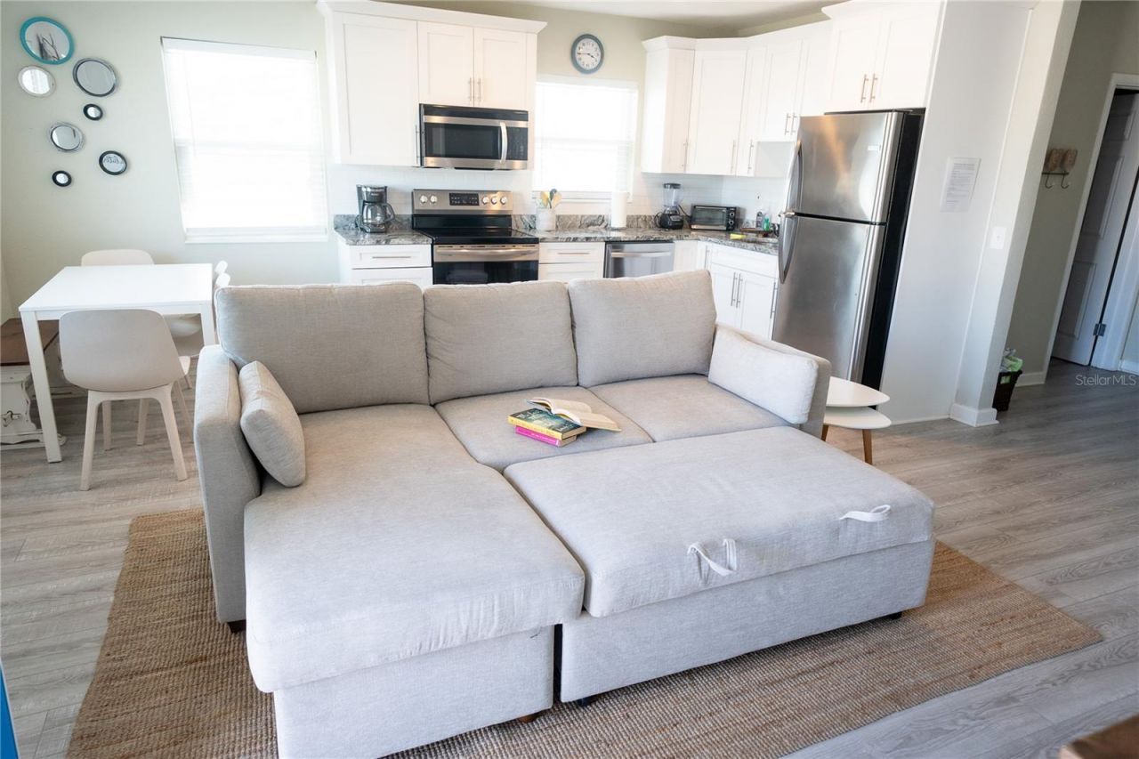 130 177th Ter W, Redington Shores, FL 33708 Photo