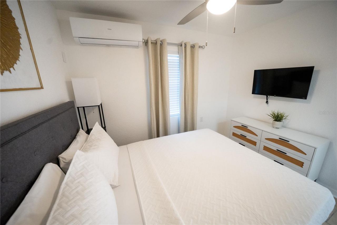 130 177th Ter W, Redington Shores, FL 33708 Photo