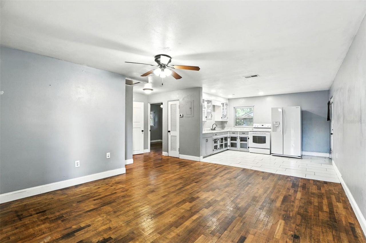 1412 E Voorhis Avenue, Deland, FL 32724 Photo