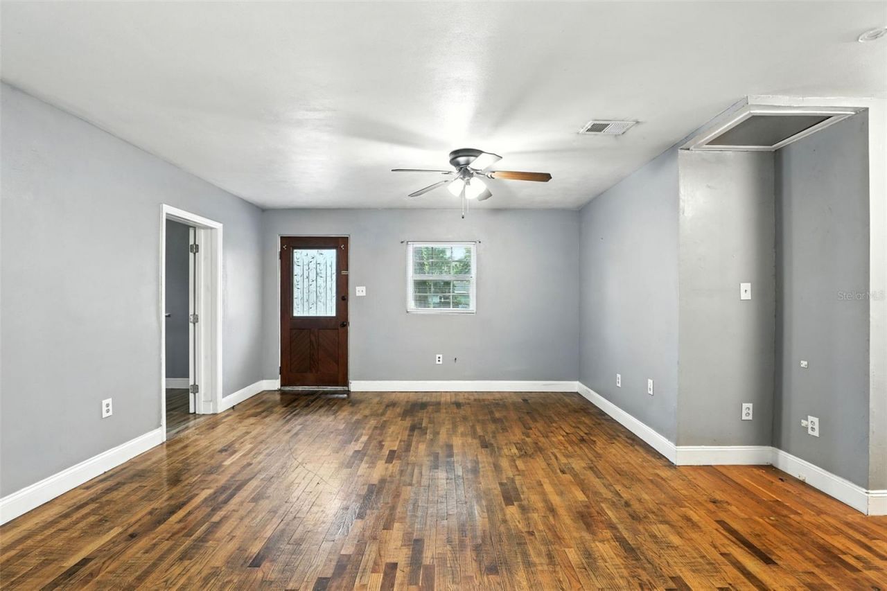 1412 E Voorhis Avenue, Deland, FL 32724 Photo