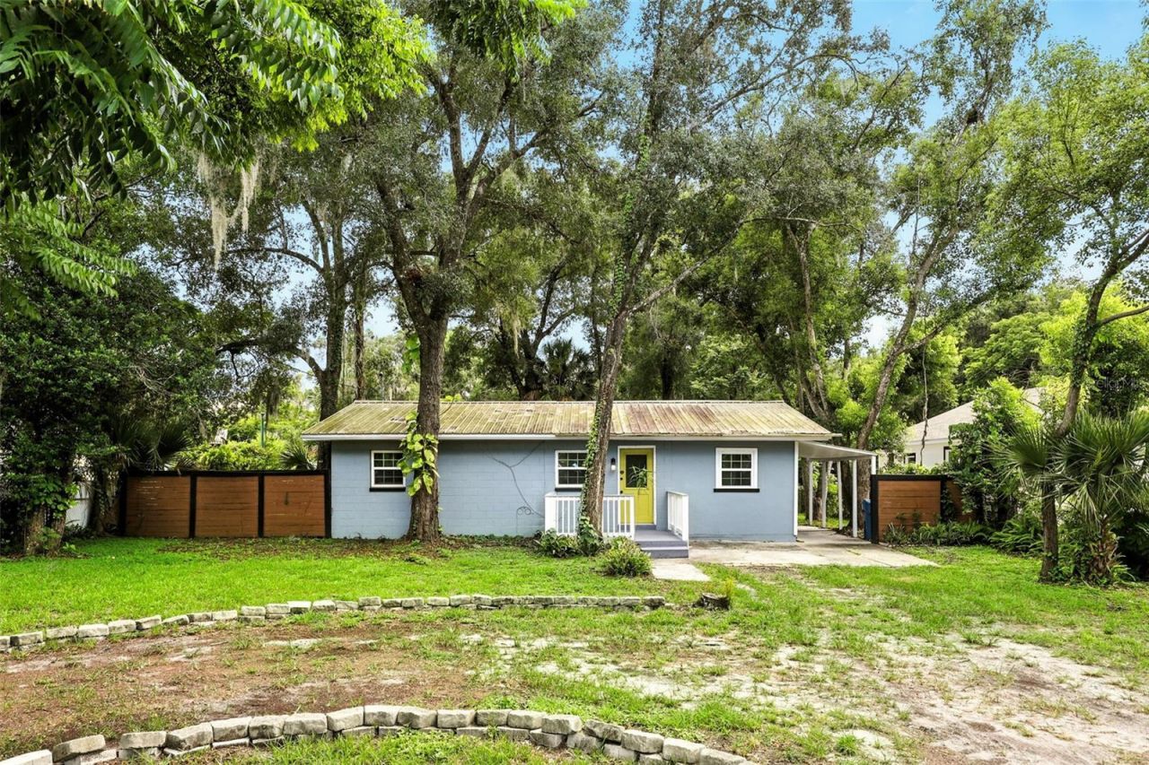 1412 E Voorhis Avenue, Deland, FL 32724 Photo