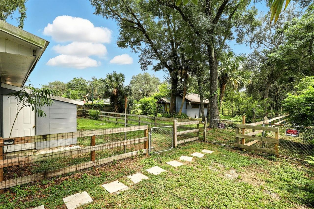 1412 E Voorhis Avenue, Deland, FL 32724 Photo