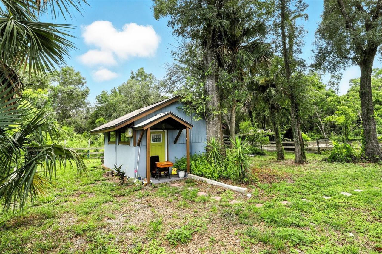 1412 E Voorhis Avenue, Deland, FL 32724 Photo