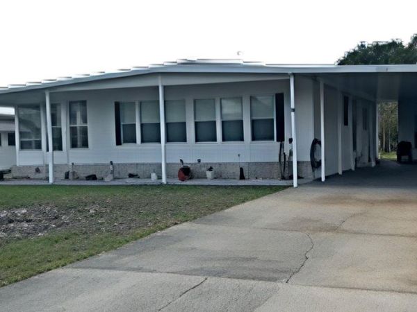 1211 APACHE CIRCLE , TAVARES, FL 32778