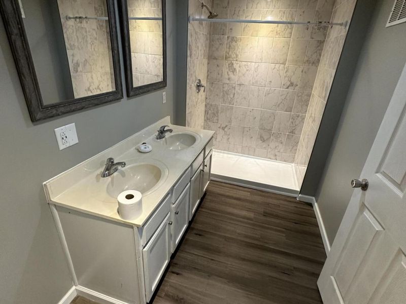 4615 Glenmawr Avenue, Columbus, OH 43224 Photo 10