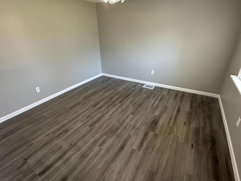 4615 Glenmawr Avenue, Columbus, OH 43224 Photo 12