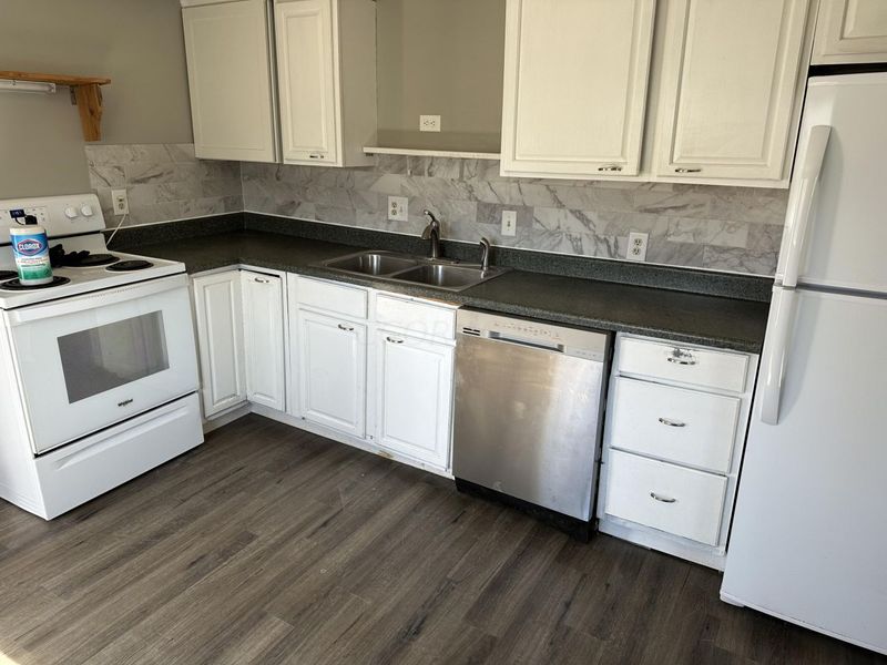 4615 Glenmawr Avenue, Columbus, OH 43224 Photo 2