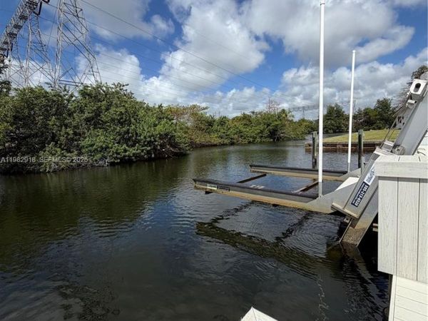 4417 SW 35th Ave, Dania Beach, FL 33312