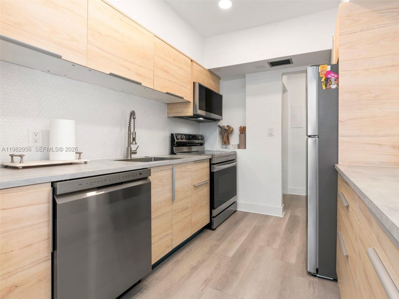 10210 Collins Ave , Unit 202, Bal Harbour, FL 33154 Photo