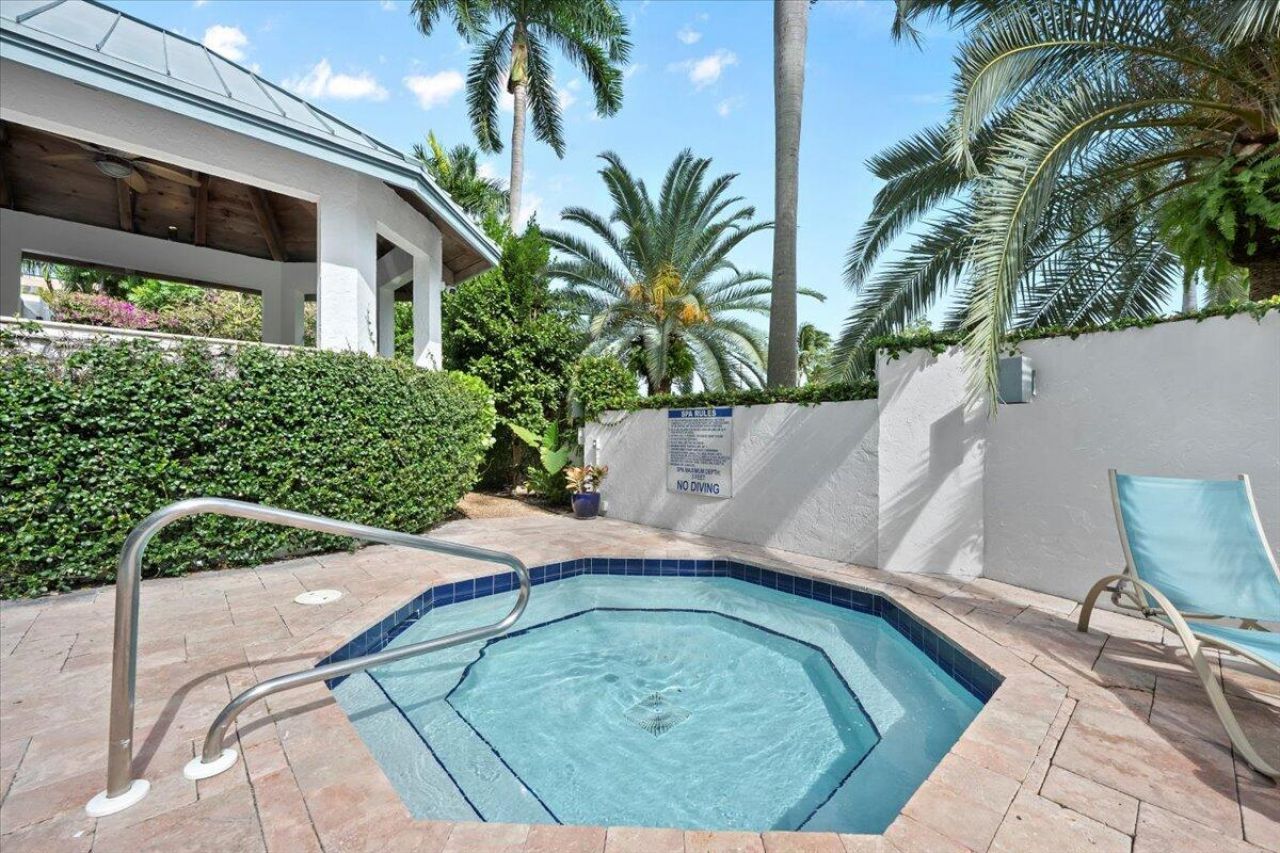 1617 N Flagler Drive, Unit 703, West Palm Beach, FL 33407 Photo