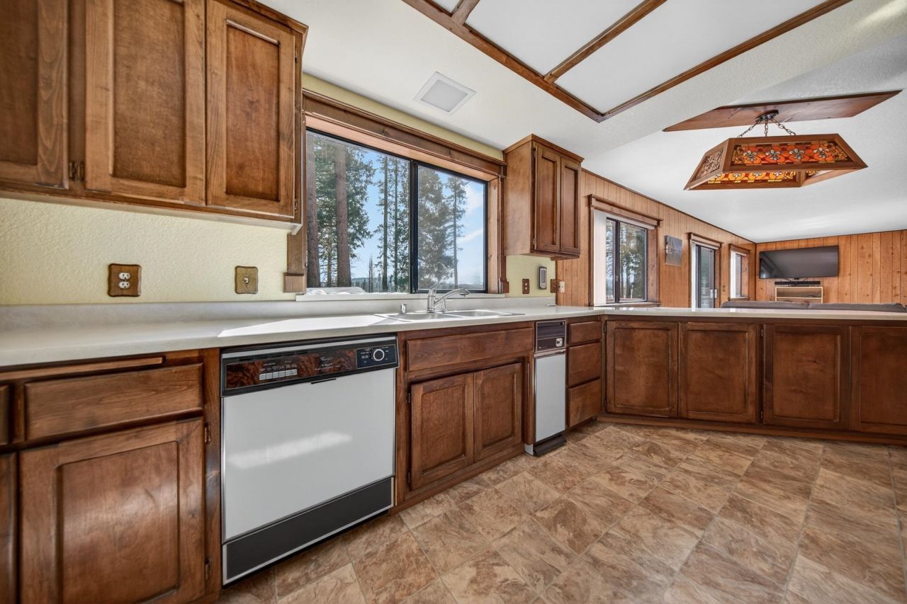 298 Osprey Loop, Unit 6, Lake Almanor, CA 00000 Photo