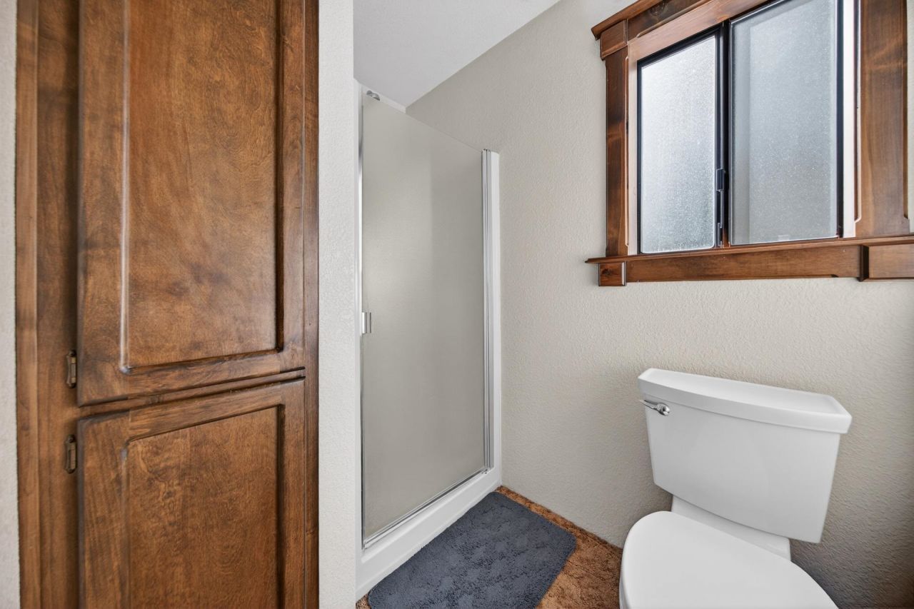 298 Osprey Loop, Unit 6, Lake Almanor, CA 00000 Photo