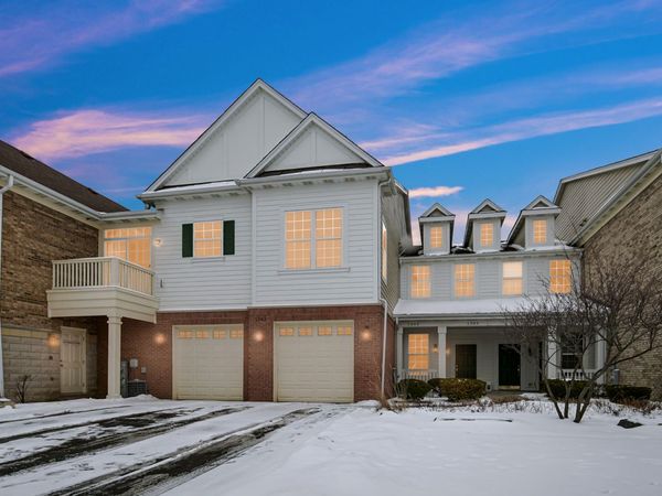 1343 Scarboro Road , Schaumburg, IL 60193