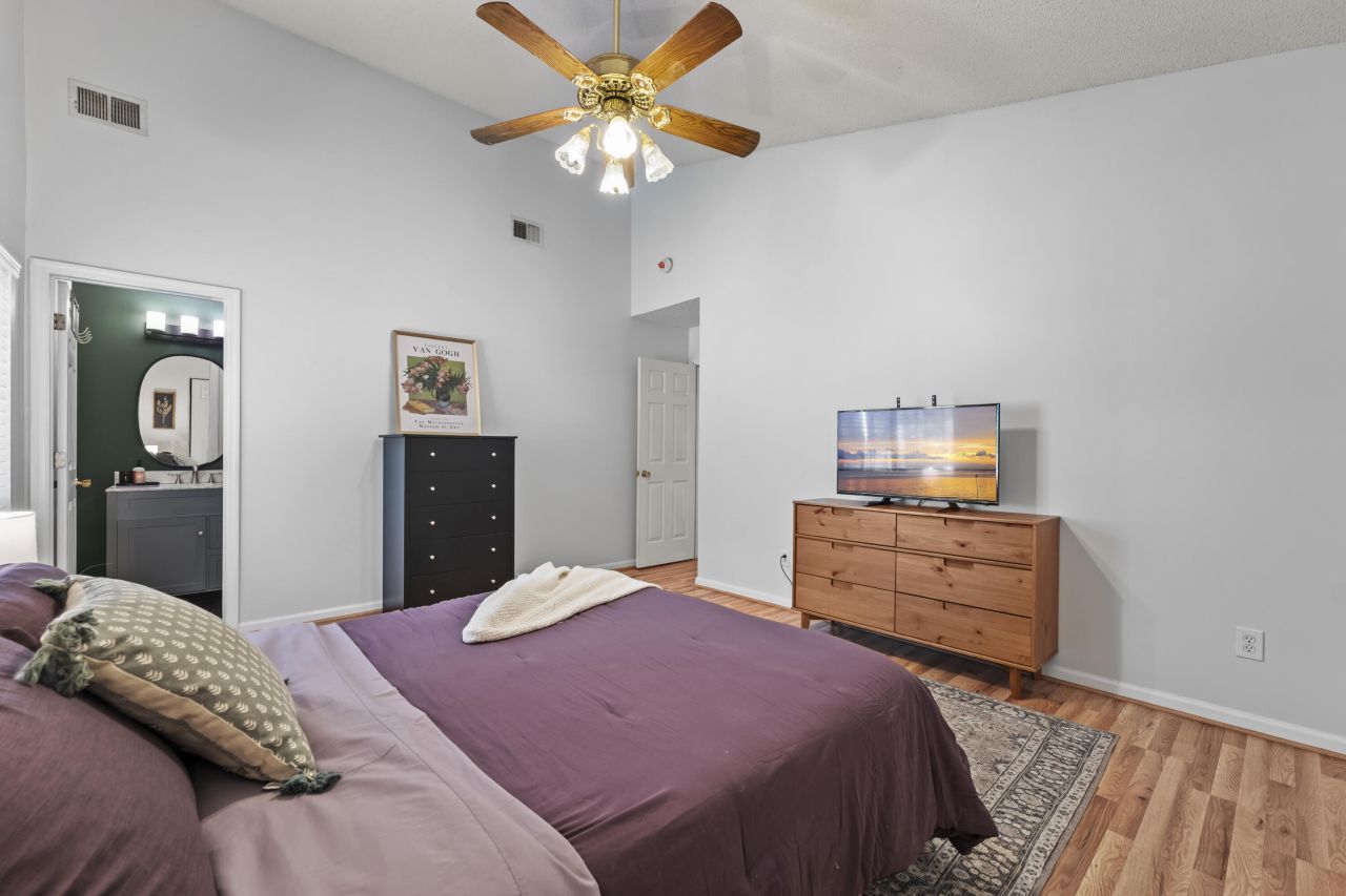 8071 Long Shadow Lane Photo 15