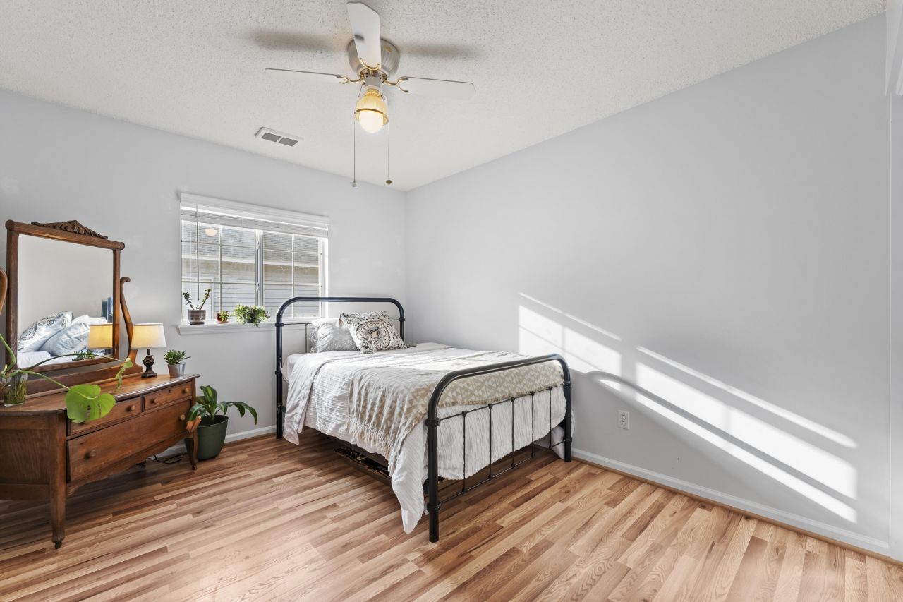 8071 Long Shadow Lane Photo 18