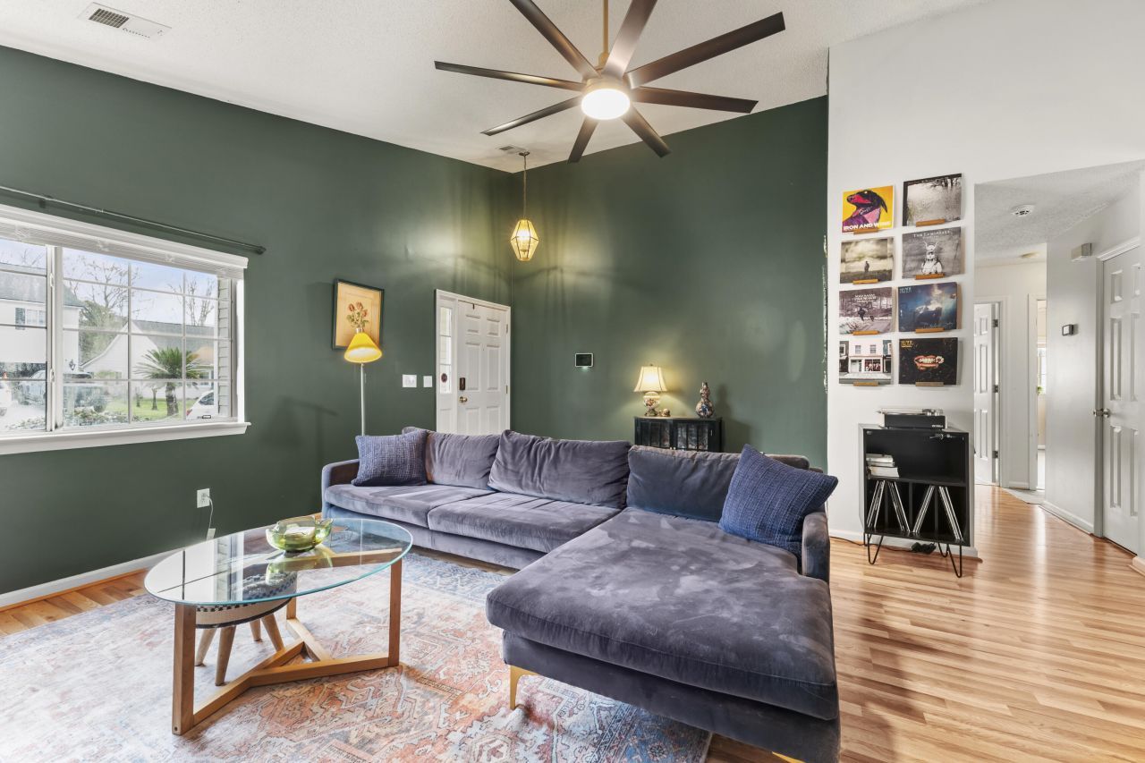 8071 Long Shadow Lane Photo 6