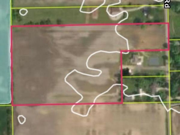 Maxwell Road, Carleton, MI 48117