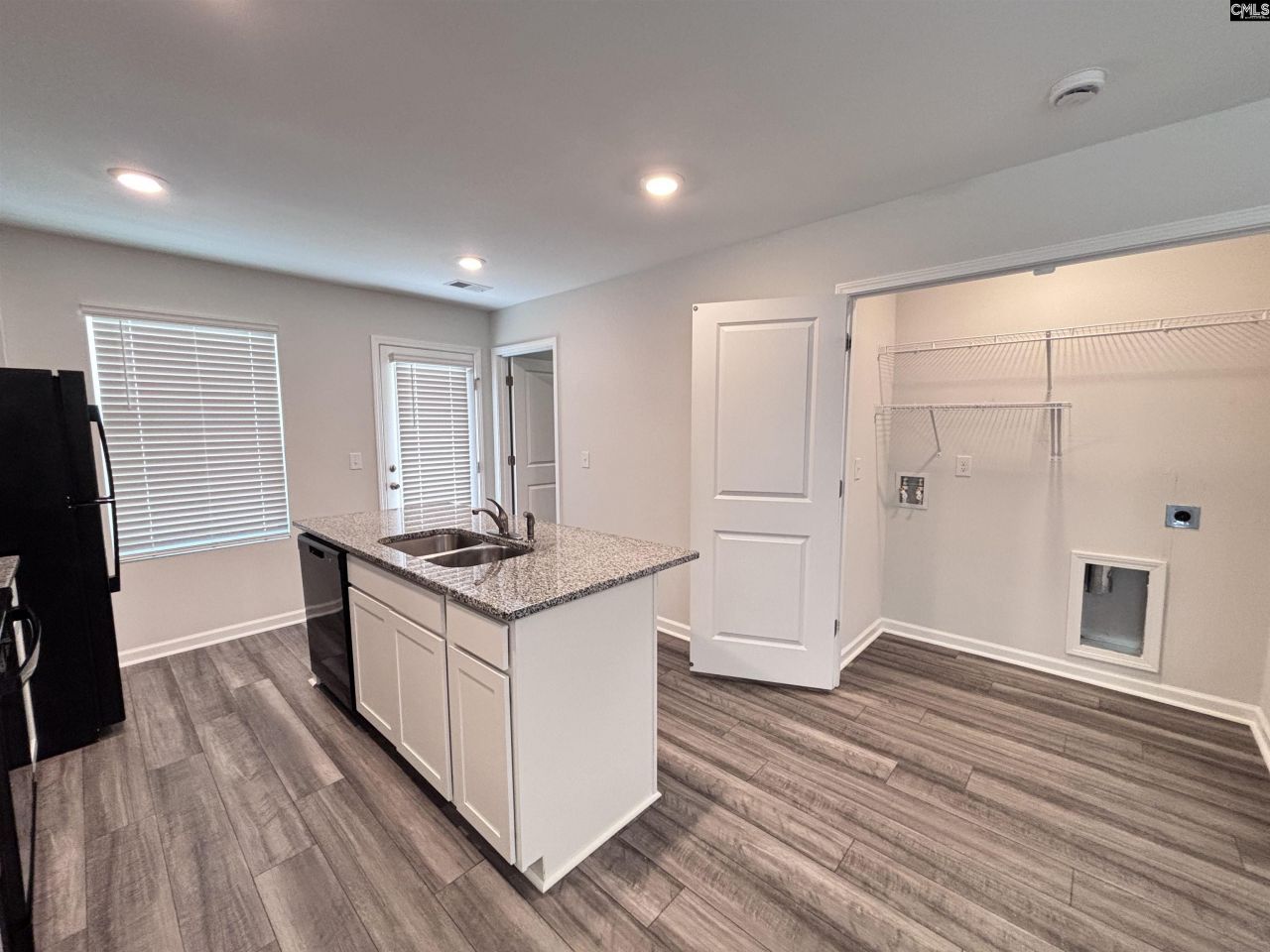 820 Summerwood Lane  Photo 10