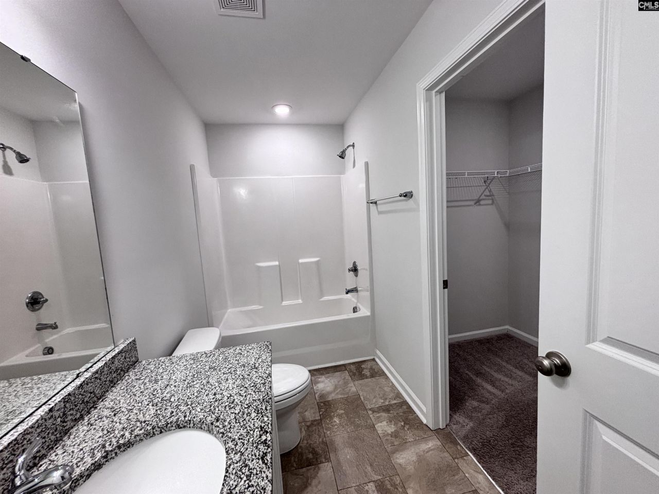 820 Summerwood Lane  Photo 16