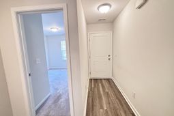 820 Summerwood Lane  photo 4