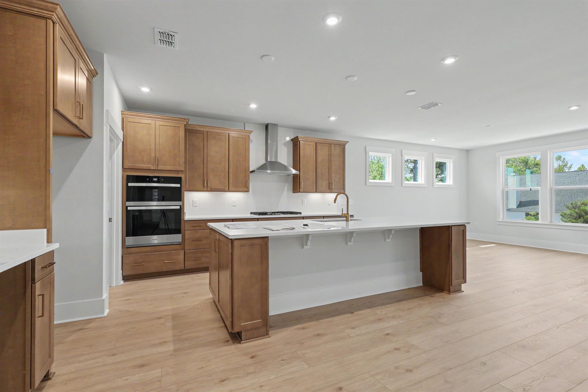 1501 Crested Iris Way Photo 7