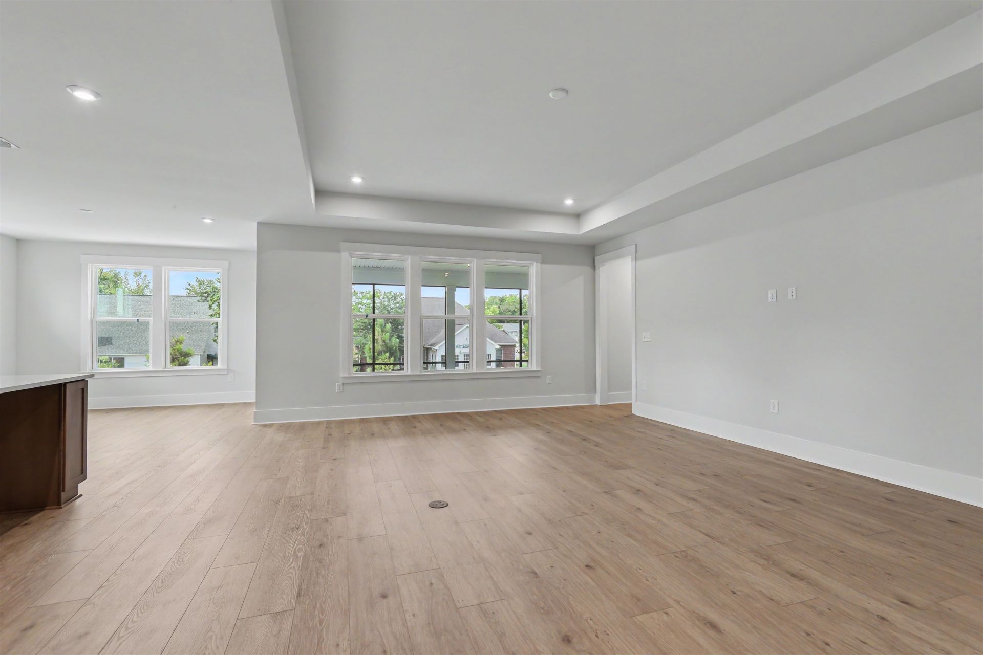 1501 Crested Iris Way Photo 8