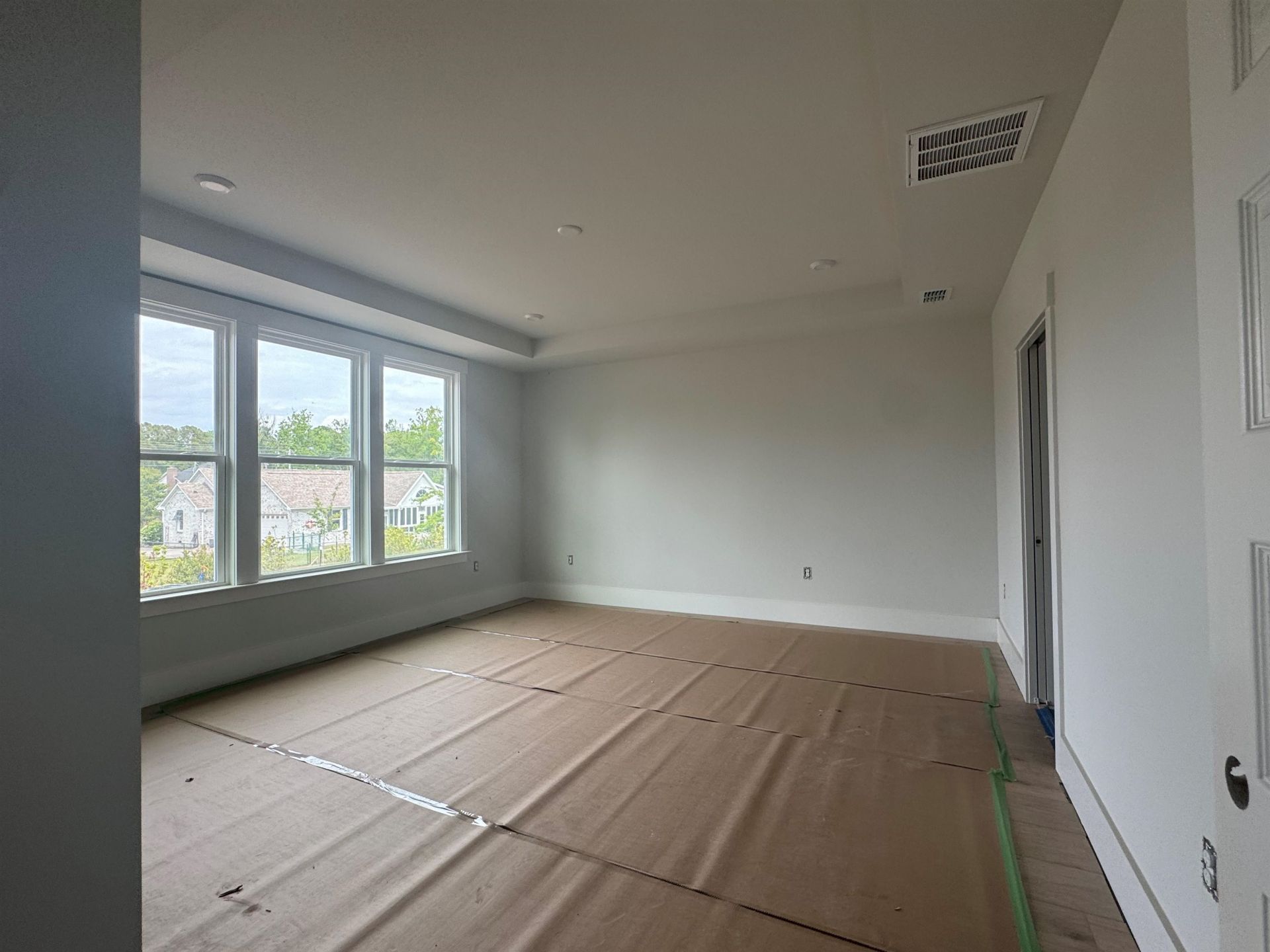 1501 Crested Iris Way Photo 9